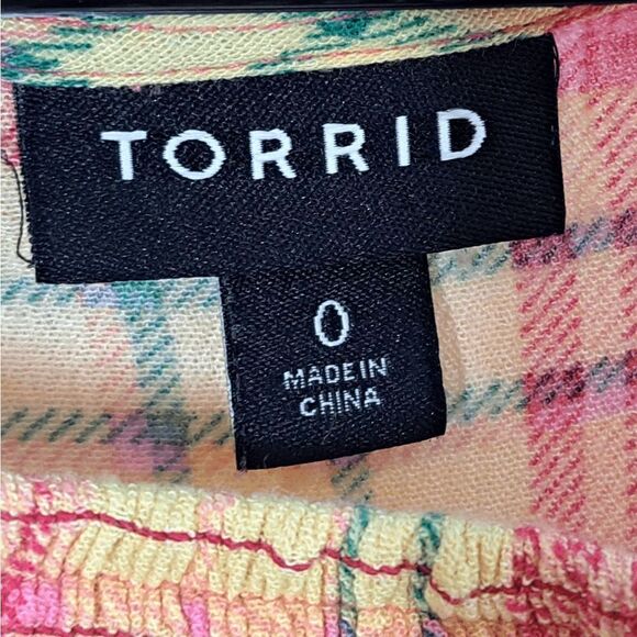 Torrid Plus Size Smocked Crew Neck Blouse Crinkle Gauze Plaid Yellow size 0X - Picture 7 of 9